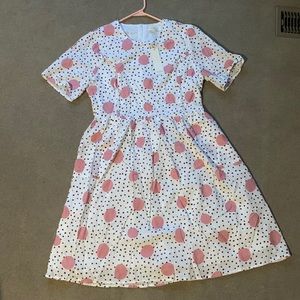 Short sleeve dress with pockets!